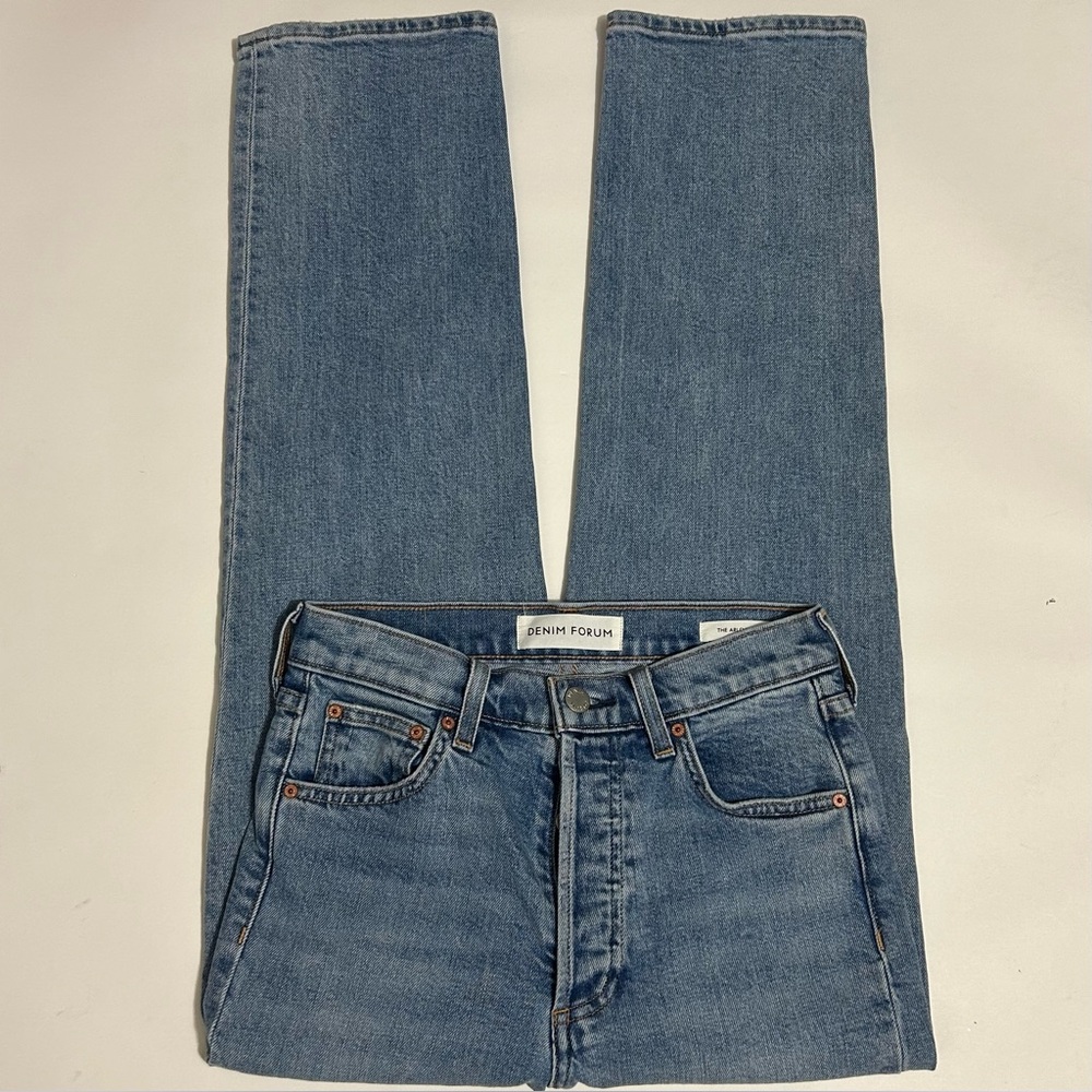 Aritzia Denim Forum Arlo High Rise Medium Wash Straight Jeans Size 26